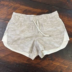 Athleta shorts,10